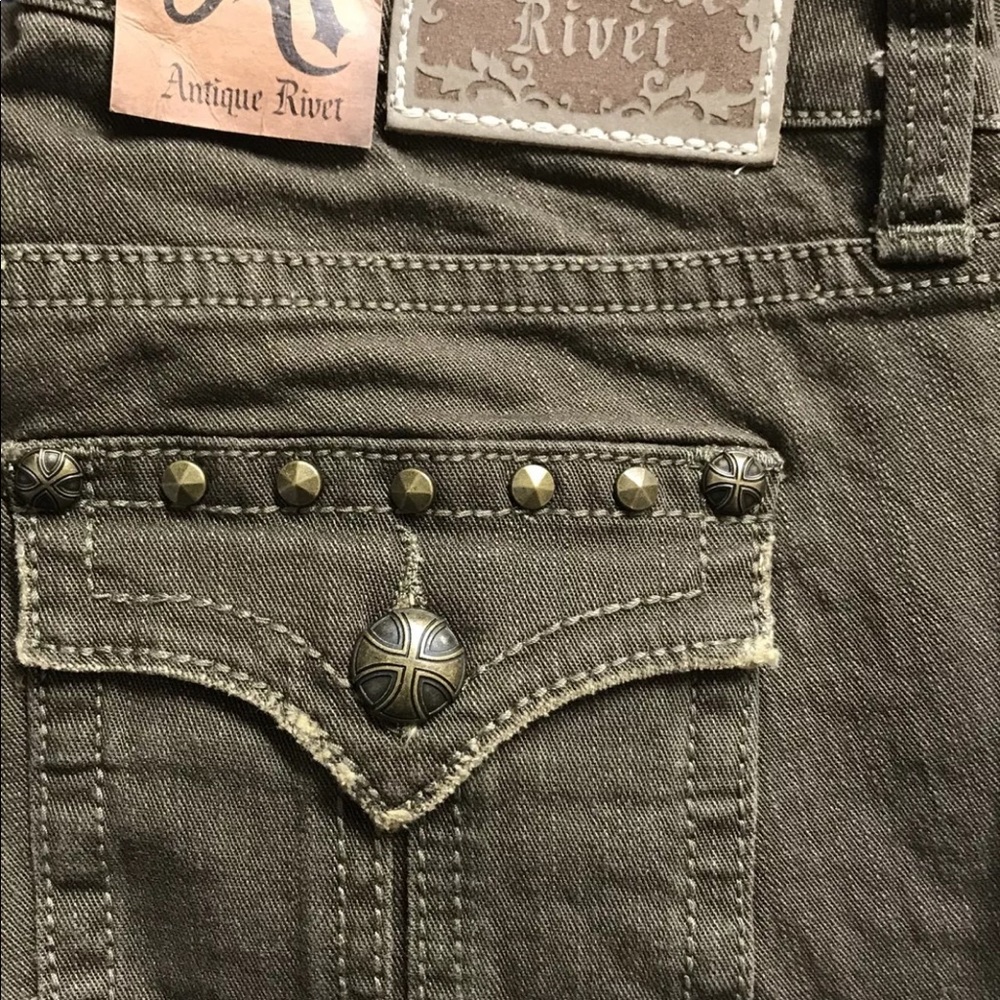 Women's *Antique Rivet*  Jeans sz 28 - Picture 2 of 4